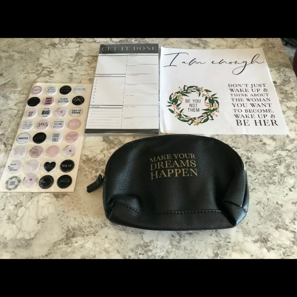 MAMBI Happy Planner Teresa Collins Be Happ…